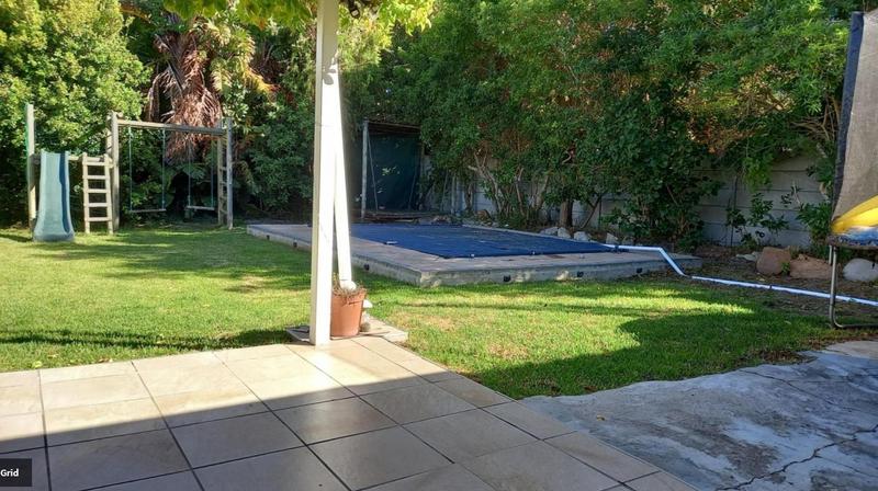 3 Bedroom Property for Sale in Sun Valley Western Cape